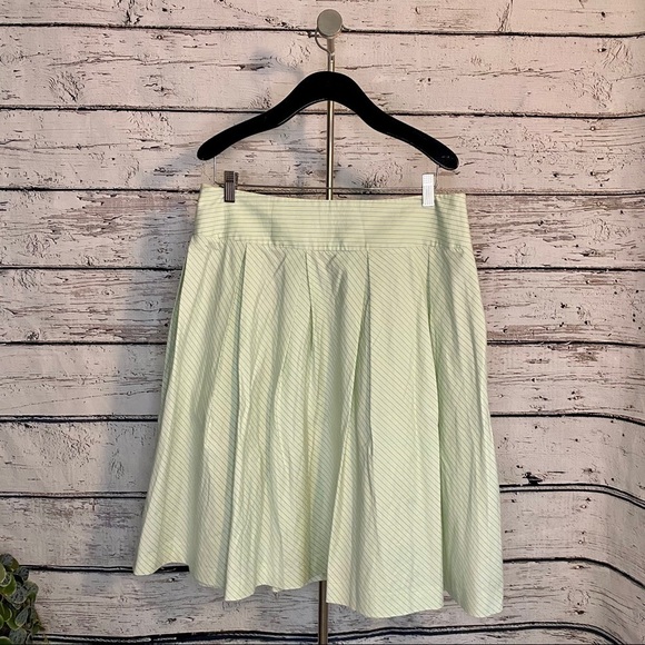 Theory light green pleated skirt - Picture 1 of 4